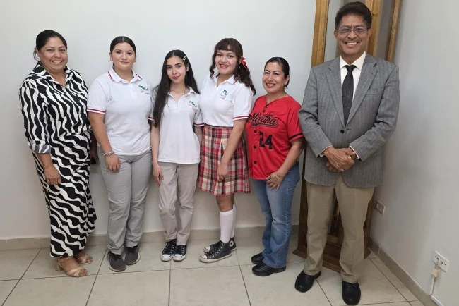 Jóvenes nogalenses buscan poner en alto a Sonora en competencia nacional académica