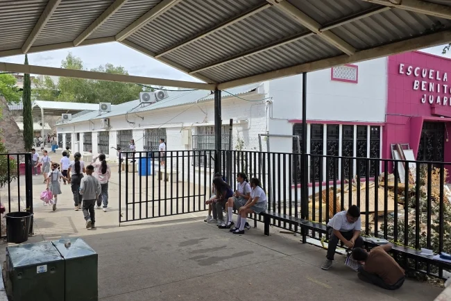 Calor extremo pone en riesgo a estudiantes de primaria en Nogales