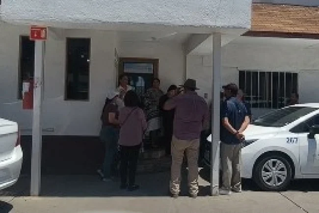 Oomapas promete solución tras protesta por desabasto de agua en Las Terrazas