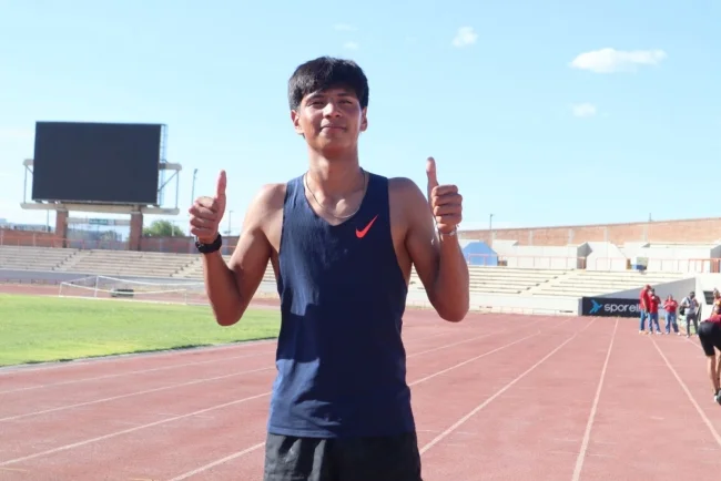 Carlos Daniel Acuña pone en alto a Nogales con dos medallas nacionales