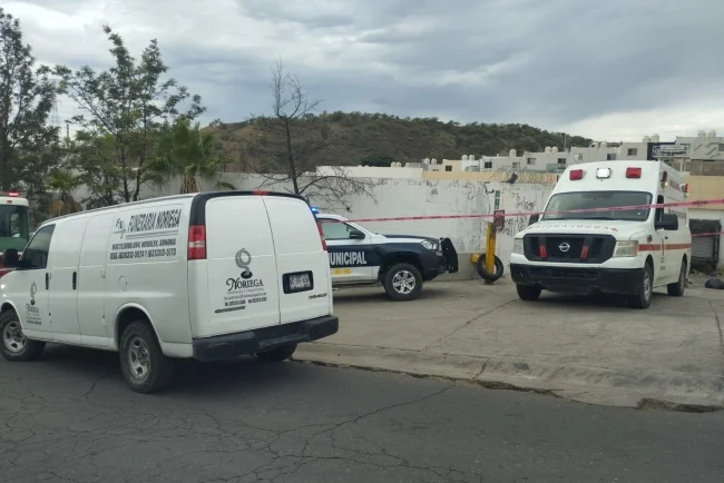 Localizan cuerpo sin vida en terreno baldío de Nogales; FGJE inicia investigación