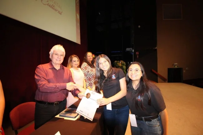 Nogales brilla en Concurso Estatal Académico y Cultural 2026 de Cobach