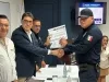 Policías y bomberos reciben homenaje por su entrega y servicio a la comunidad