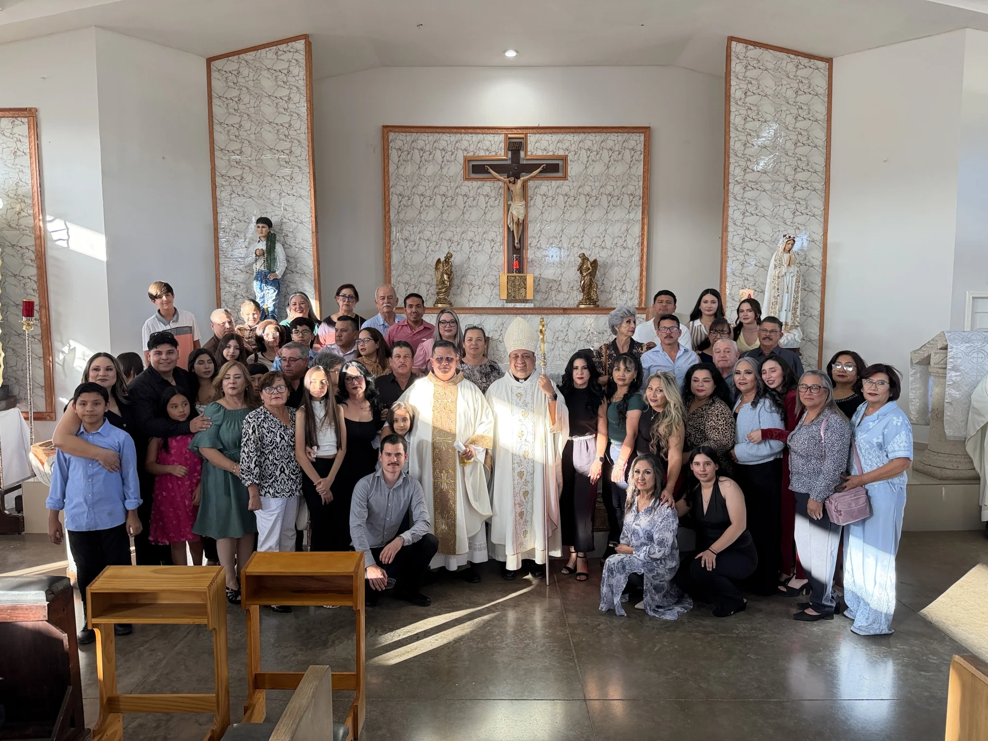 Entre fe y servicio: Padre Edgardo Gámez conmemora nueve años de ministerio en Nogales