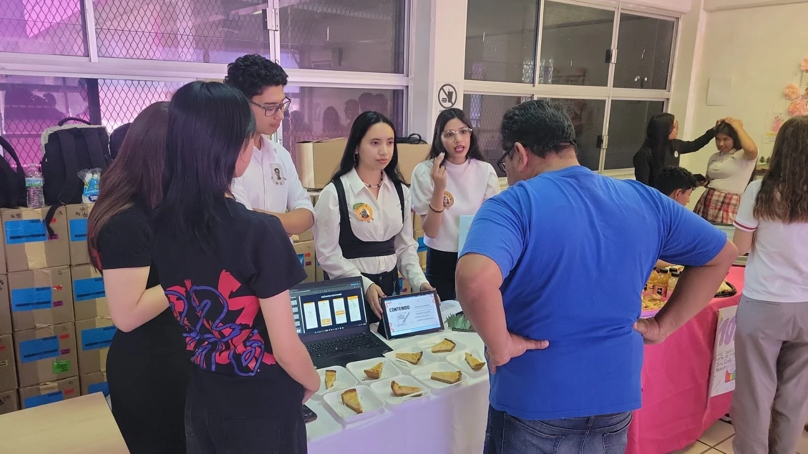 Tecnología, emprendimiento y sostenibilidad destacan en muestra académica del CECyTE