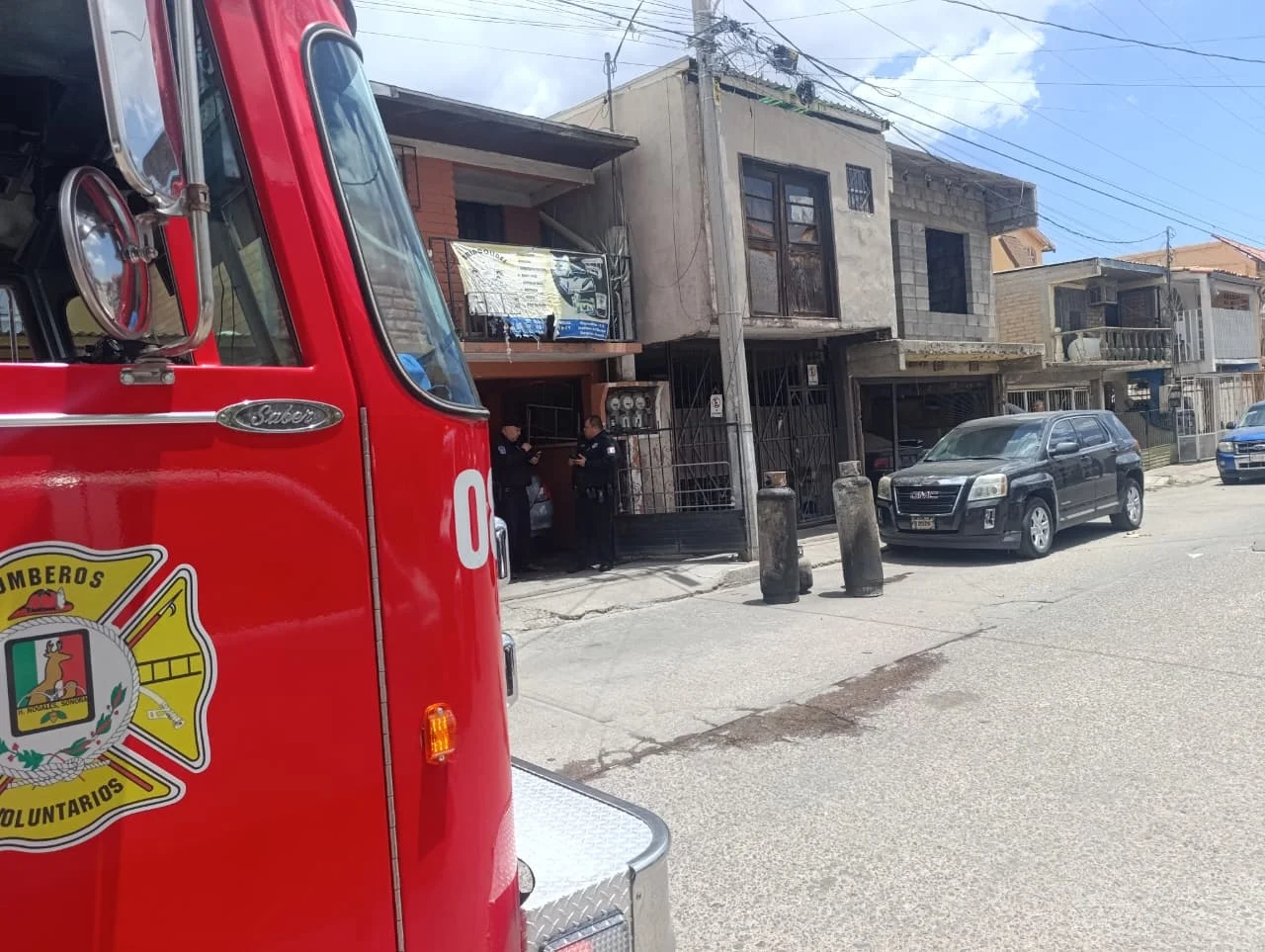 Moviliza explosión por fuga de gas a cuerpos de emergencia en Nogales