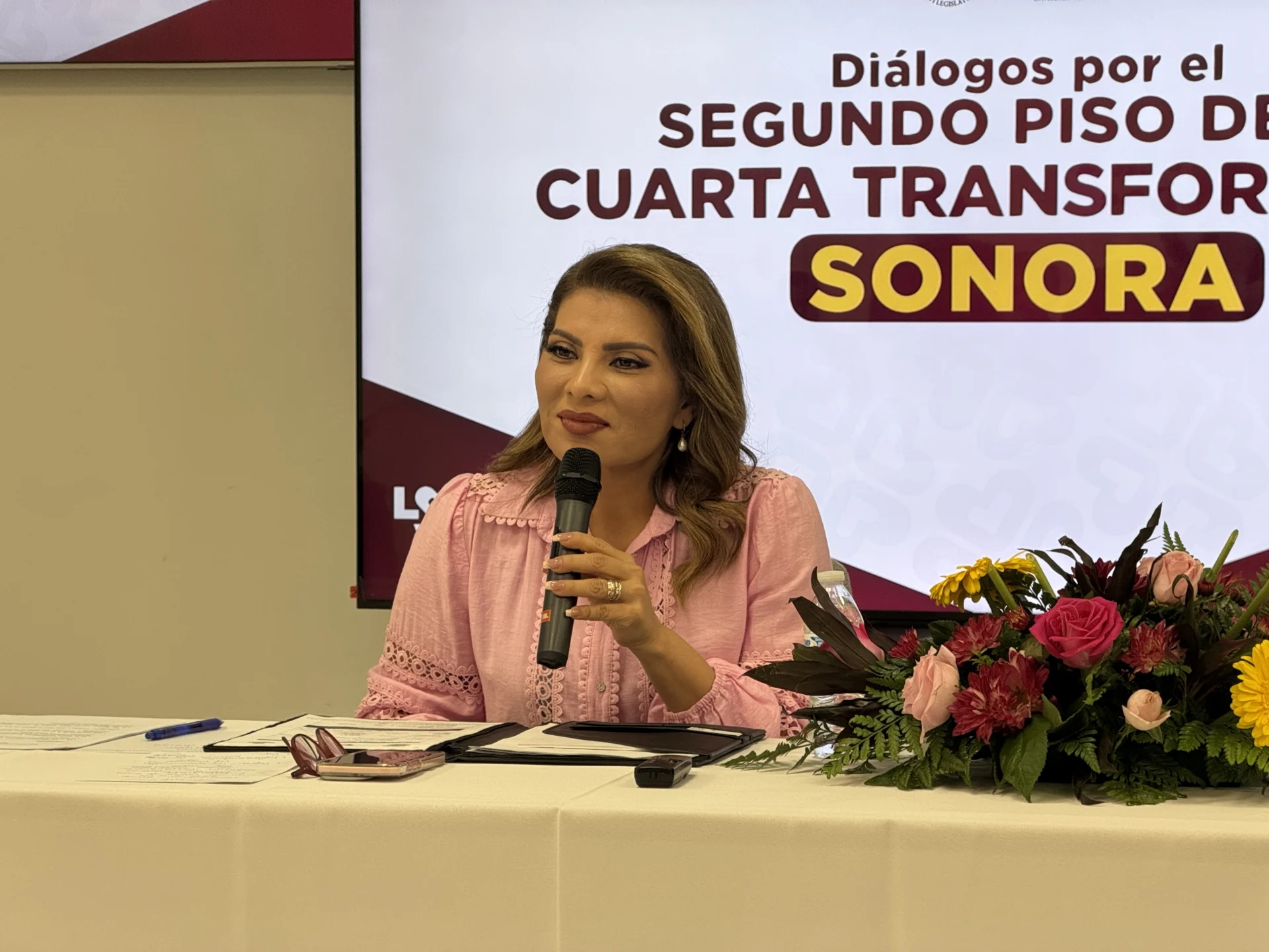 Lorenia Valles destaca coordinación con Juan Gim y convoca a su segundo informe legislativo