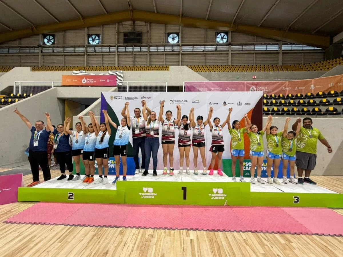 Estudiantes sonorenses brillan con 26 medallas en competencia nacional