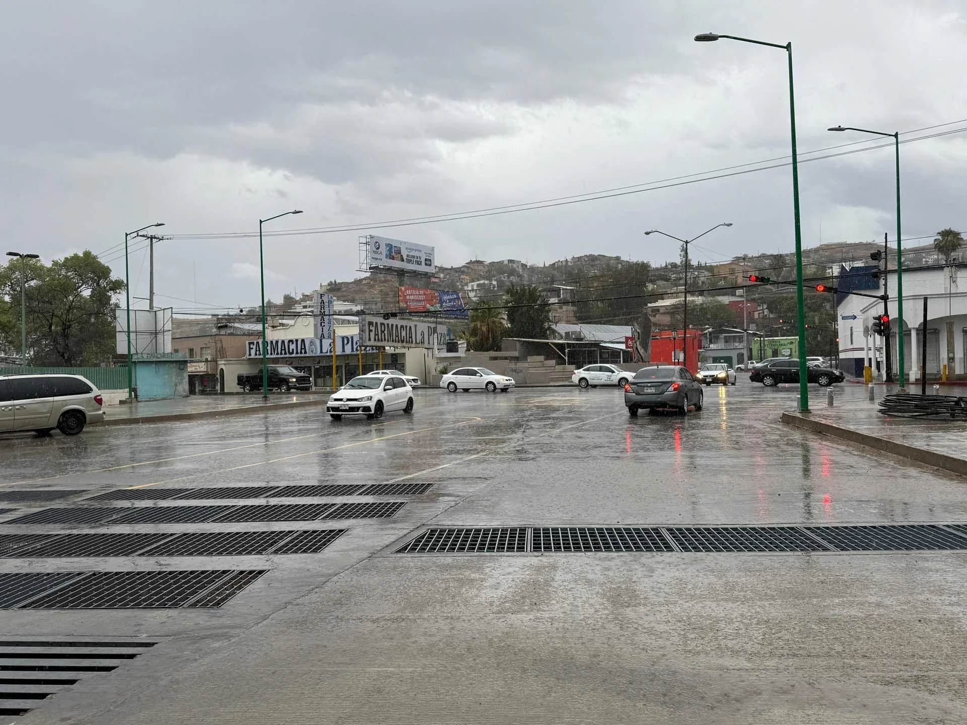 Pronostican lluvias y tormentas para la frontera; temperaturas seguirán arriba de 35 grados