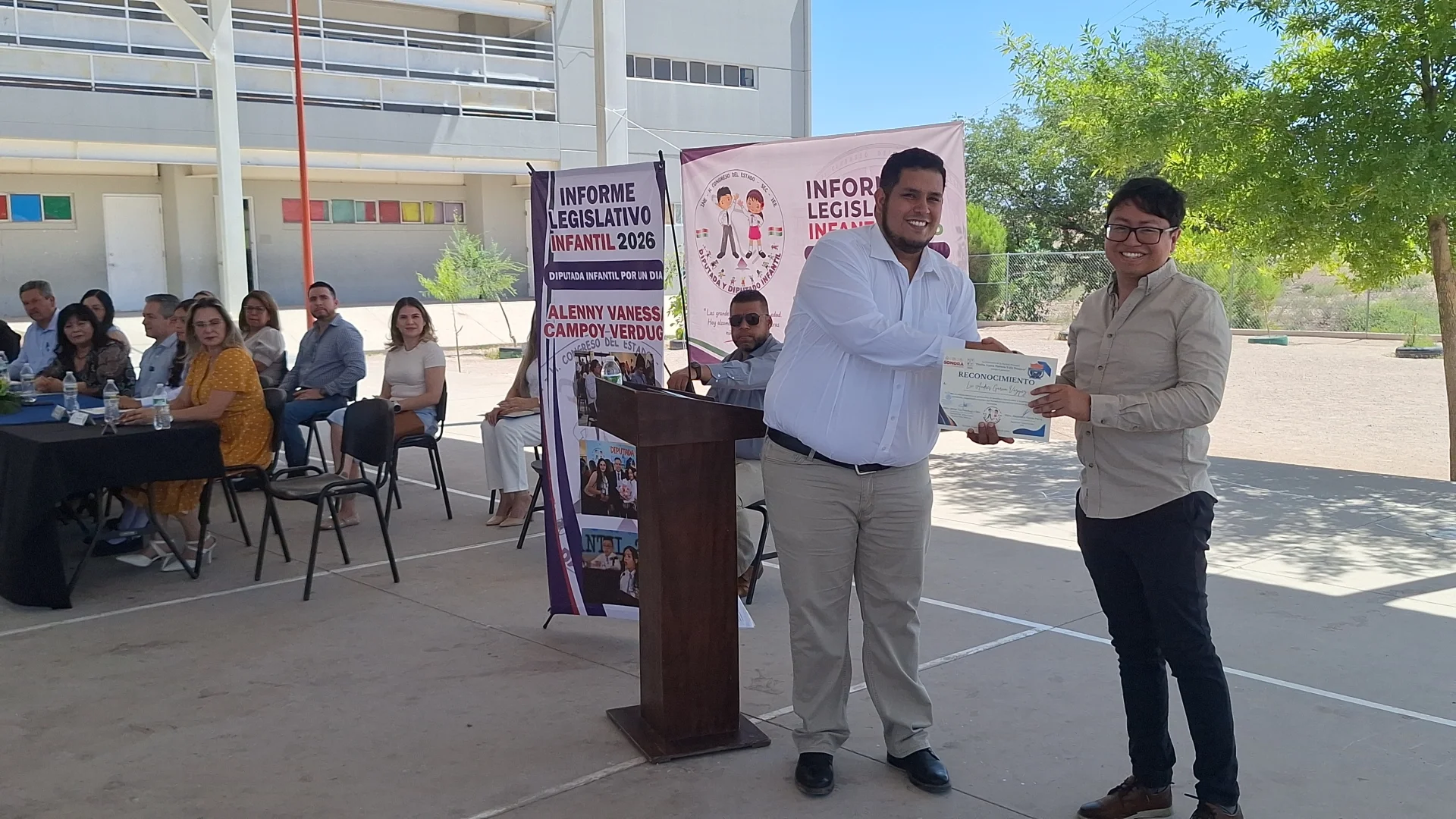 Parlamento infantil fomenta participación ciudadana entre estudiantes de Nogales