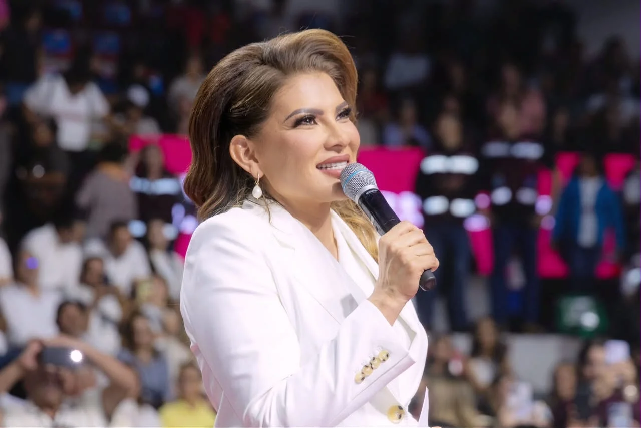 Lorenia Valles busca encabezar la Coordinación de la Transformación en Sonora
