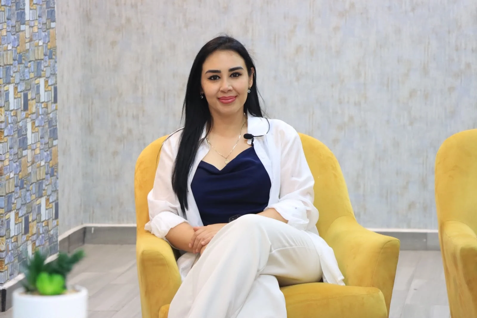 Angélica Burgos llama a las nogalenses a emprender y perder el miedo a iniciar un negocio