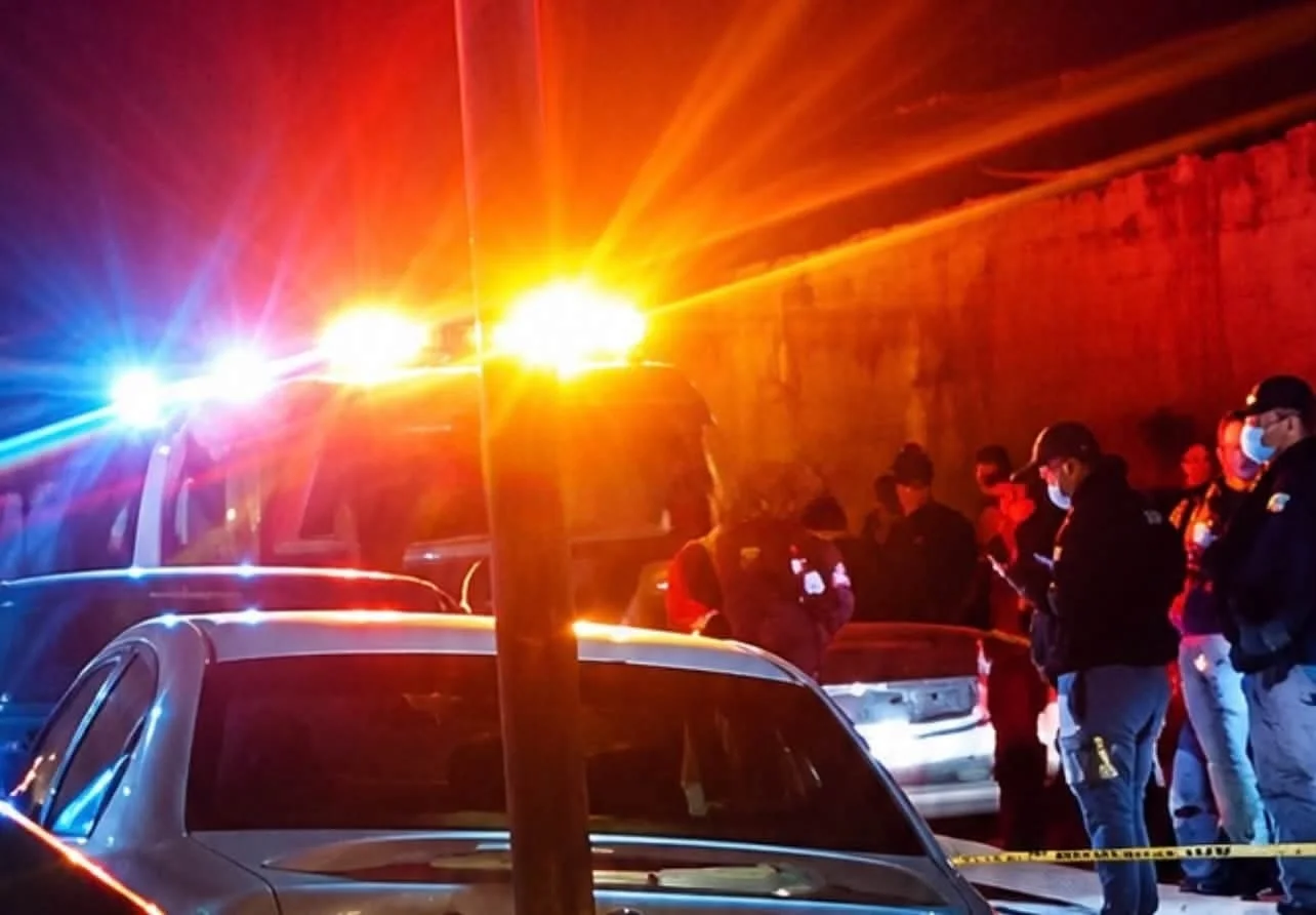 Localizan a sexagenario sin vida dentro de su automóvil en la colonia La Mesa