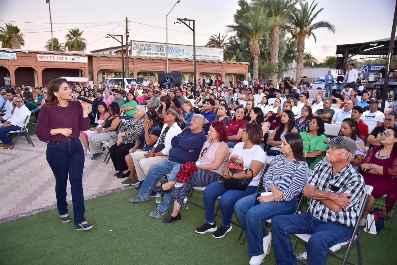 Lorenia Valles arranca gira por Sonora como aspirante a la Coordinación Estatal de la Transformación