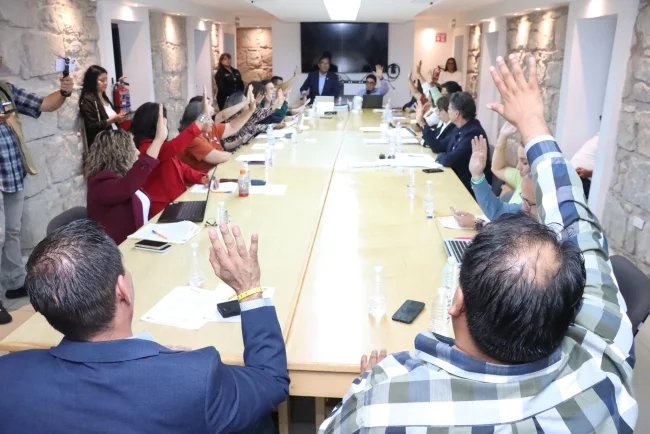 Regidores avalan revisión de obras, antena de telecomunicaciones y pensiones en sesión de Cabildo