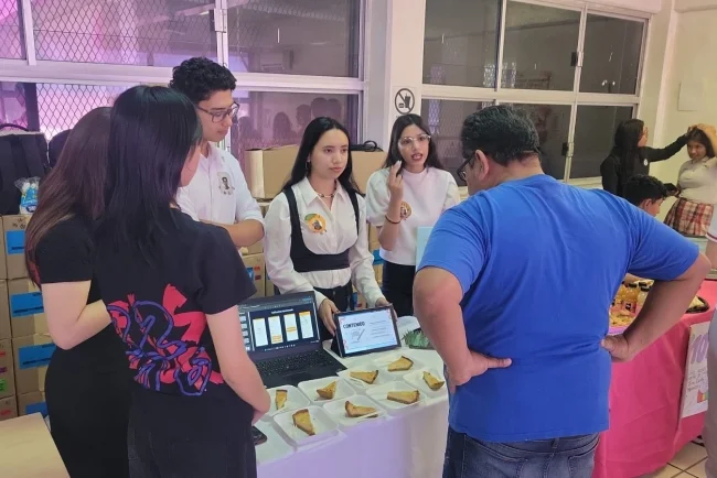 Tecnología, emprendimiento y sostenibilidad destacan en muestra académica del CECyTE