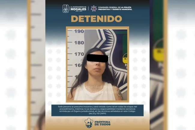 Accidente en Bella Vista deja una mujer hospitalizada y una conductora bajo arresto
