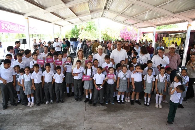 Educación y desarrollo comunitario marcan gira de trabajo de Durazo por municipios serranos