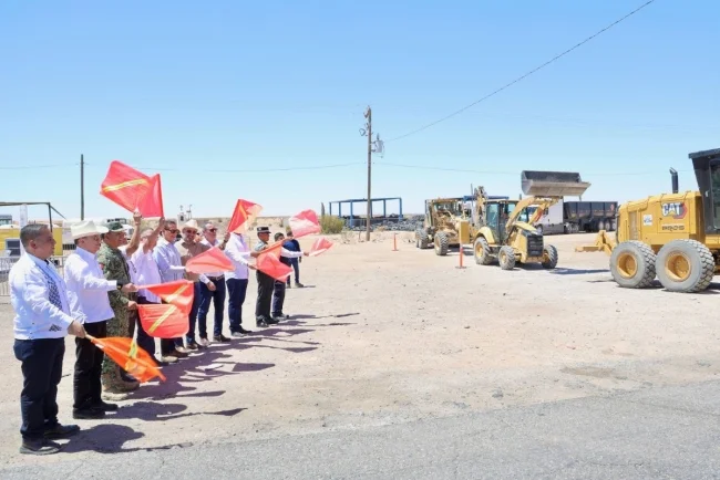 Durazo impulsa obras viales y becas en SLRC