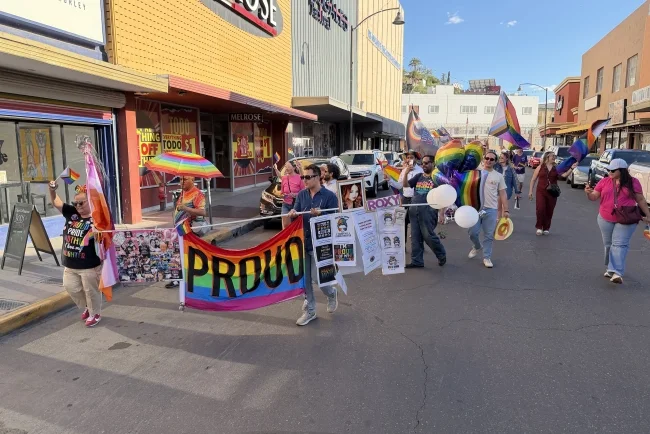 Comunidad LGBT+ fortalece lazos binacionales con marcha del Orgullo en Nogales, Arizona