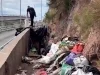 Limpian puentes, plazas y panteones ocupados por personas en situación de calle