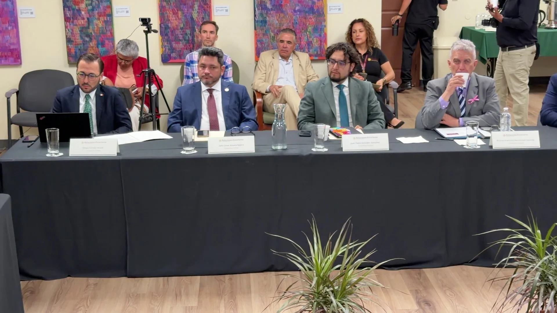 México refuerza coordinación consular ante los retos migratorios en la frontera