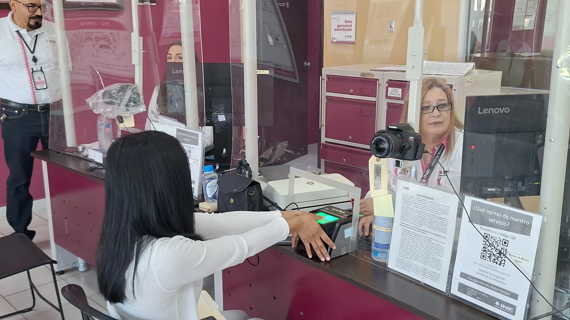 Acerca INE servicios del padrón electoral con módulos móviles en la región norte