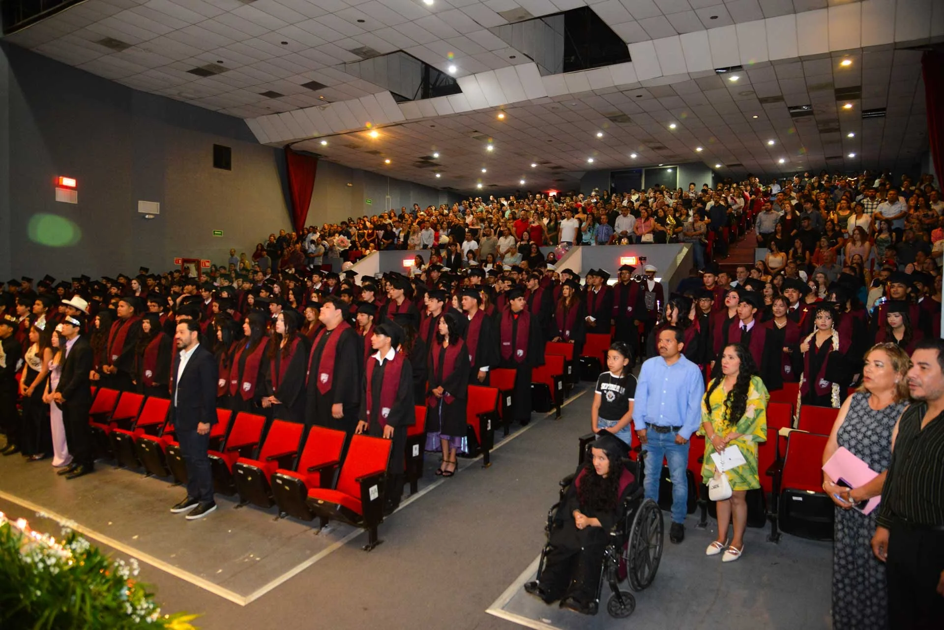 Preparatoria Municipal celebra graduación de su generación XXXV con 211 egresados