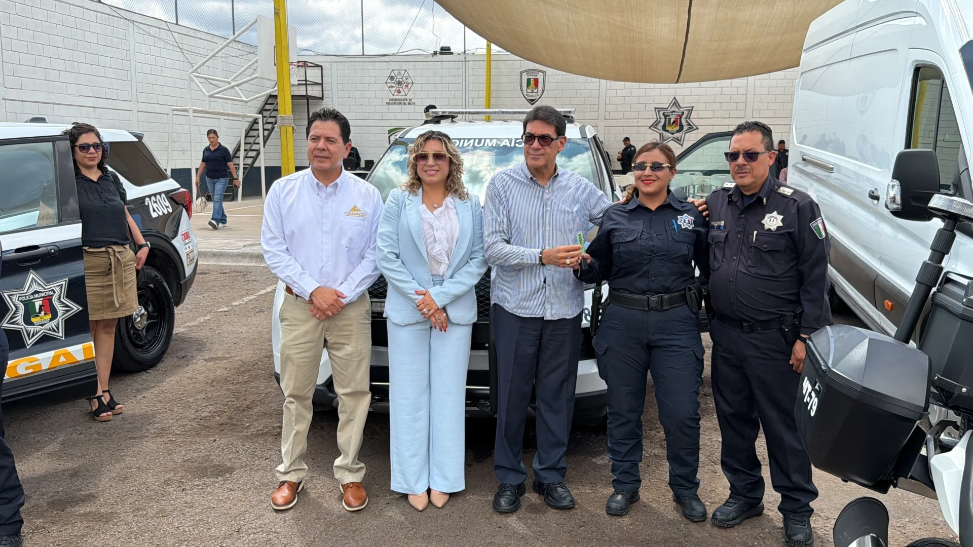 Entregan nuevas patrullas y equipo táctico a la Policía Municipal de Nogales