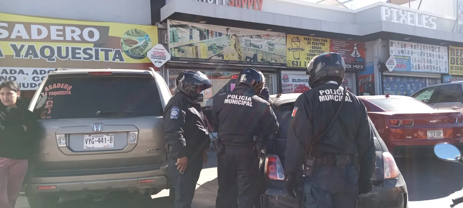 Asaltan dos farmacias en distintos puntos de Nogales durante la mañana