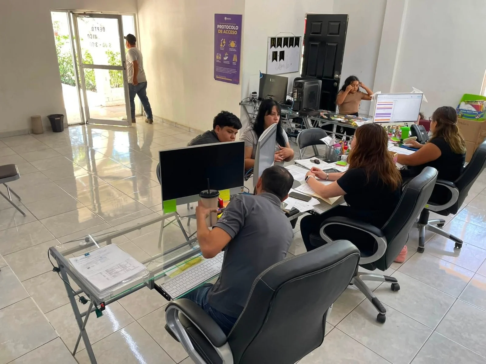 Realizan mejoras en planteles de la Preparatoria Municipal previo al nuevo cuatrimestre
