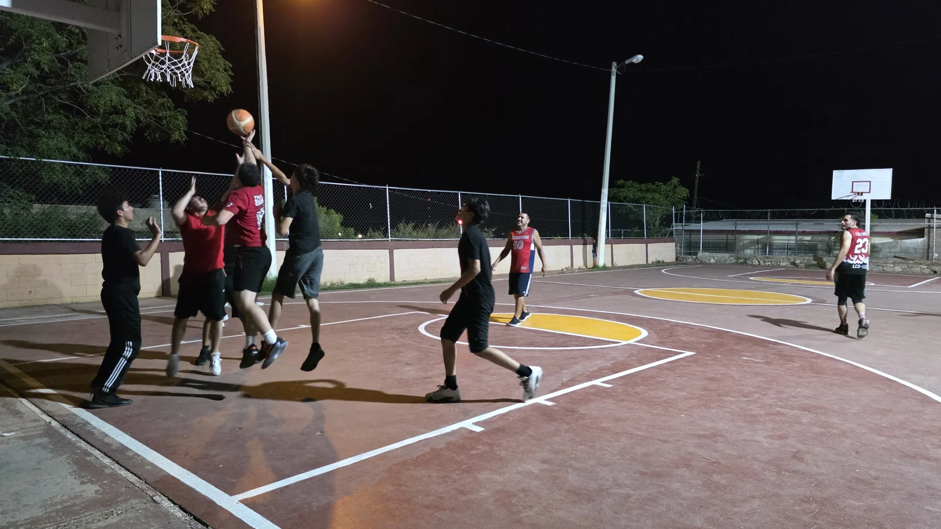 Torneo Interbarrial fortalece la convivencia en la cancha Pima 2