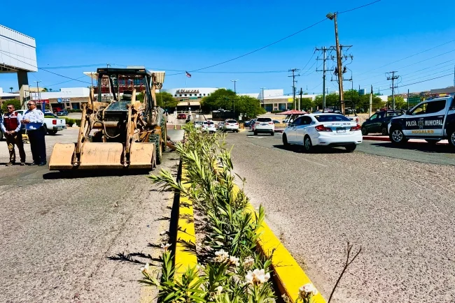 Arranca pavimentación de tramo en la calle Pirgos