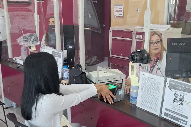 Acerca INE servicios del padrón electoral con módulos móviles en la región norte