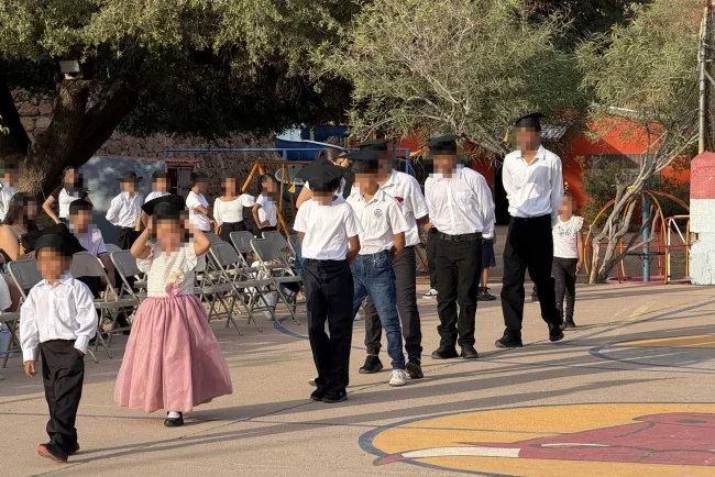 Escuelika despide a nueva generación de estudiantes migrantes con emotiva graduación