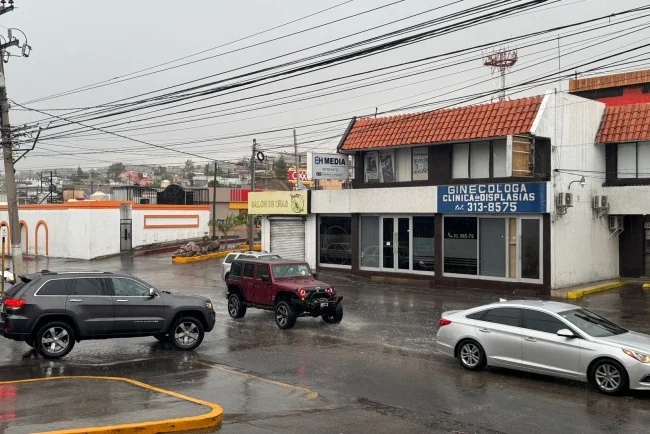 Autoridades atienden daños en 5 de Febrero, Tecnológico y otros sectores tras tormenta