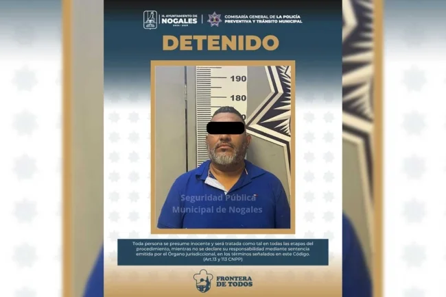 Hombre termina detenido por atacar a policías tras ser sorprendido ingiriendo alcohol