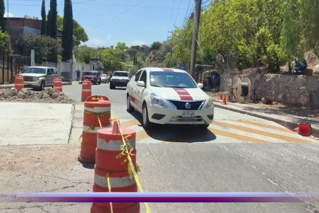 Aclaran funcionamiento de paso peatonal y descarta fallas en obras por lluvias