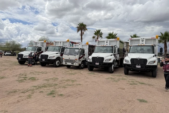 Más de 15 mdp en Nogales: alcalde entrega cinco camiones recolectores nuevos