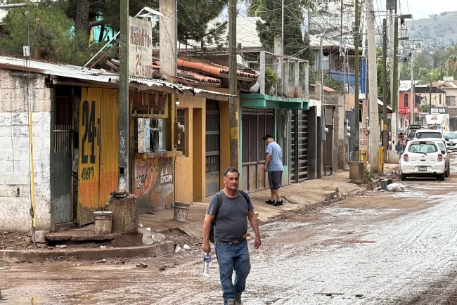 Avanza limpieza y censo de damnificados; Nogales reporta 69 casas afectadas