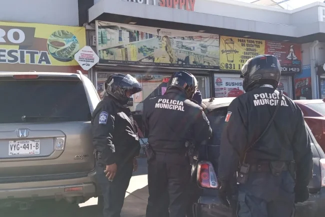 Asaltan dos farmacias en distintos puntos de Nogales durante la mañana