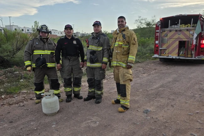Retiran cilindro con fuga de gas para evitar una tragedia en Nogales