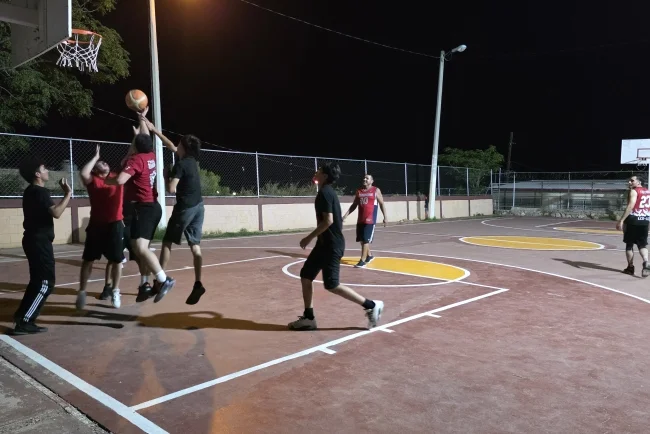 Torneo Interbarrial fortalece la convivencia en la cancha Pima 2