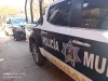 Delincuente somete con descargas eléctricas a hombre para robarle su mochila