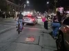 Entre autos, reptiles y solidaridad transcurre una noche más de las “Obregoneadas”