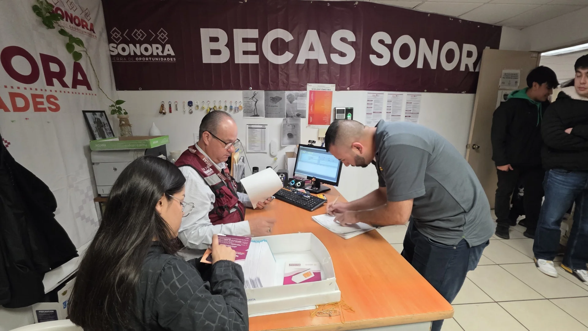 Anuncian próxima entrega de becas "Sonora de Oportunidades" para estudiantes de Nogales