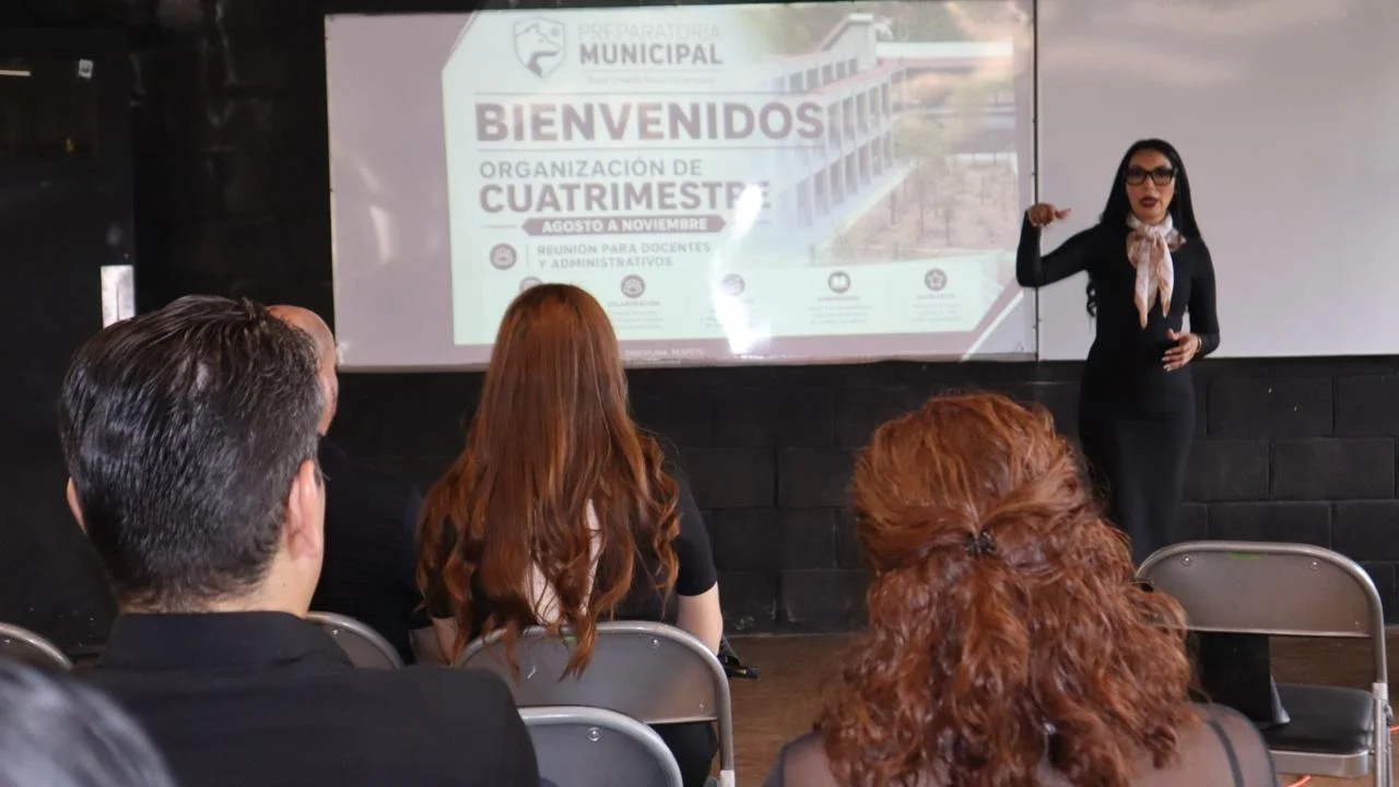 Capacita Preparatoria Municipal a docentes para mejorar atención a estudiantes