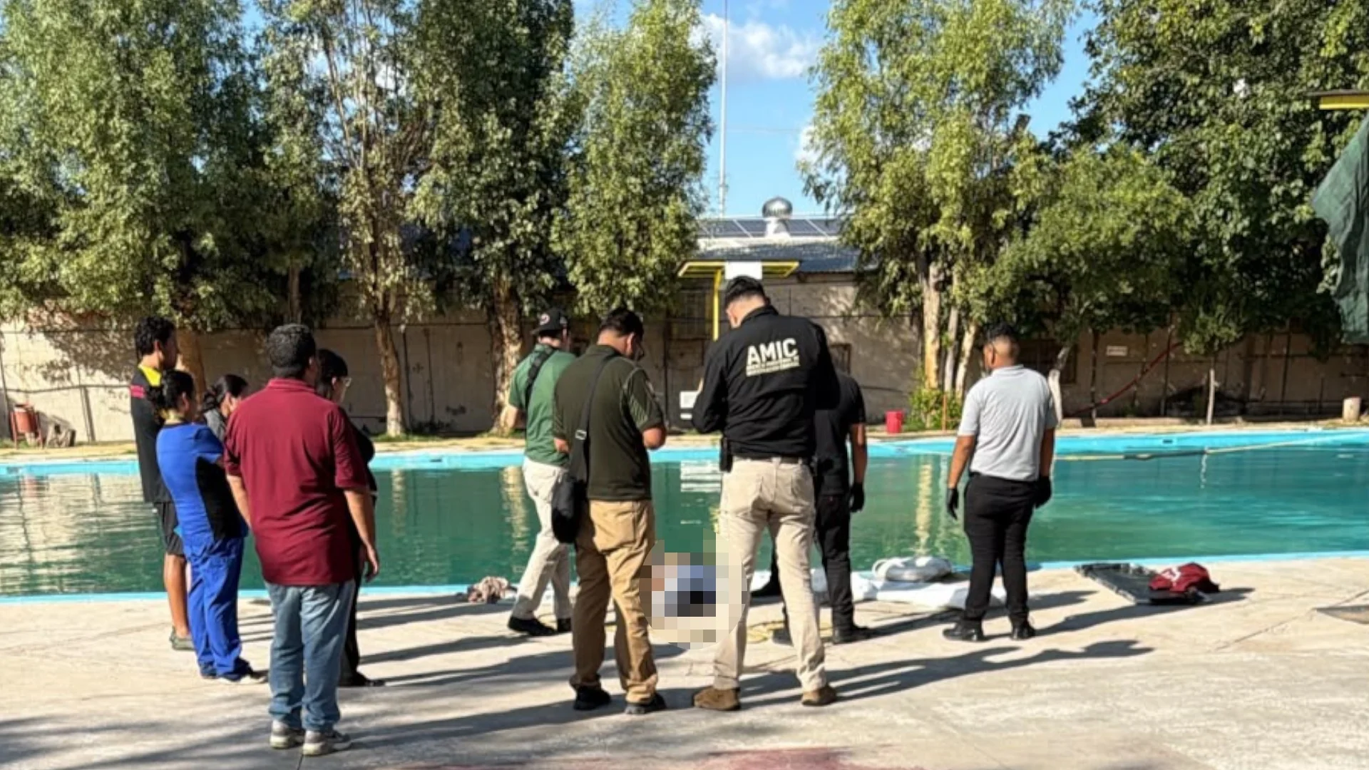 Investigan muerte de joven en alberca de unidad deportiva de Nogales