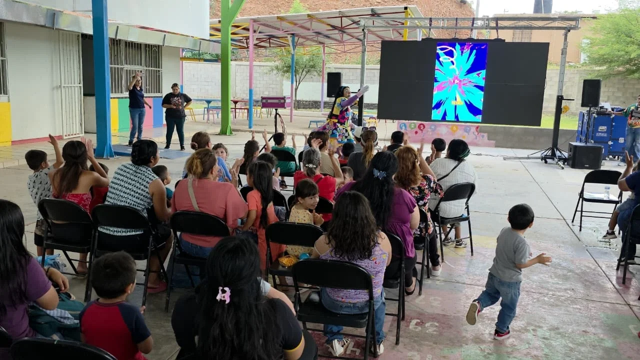 Lleva Angélica Burgos “Mi Barrio con Valor” a familias de la colonia Colosio