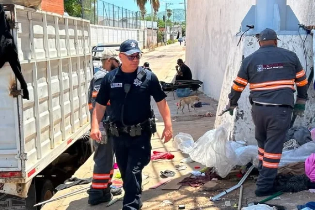 Invitan a reportar espacios públicos invadidos a través del 911 y redes sociales